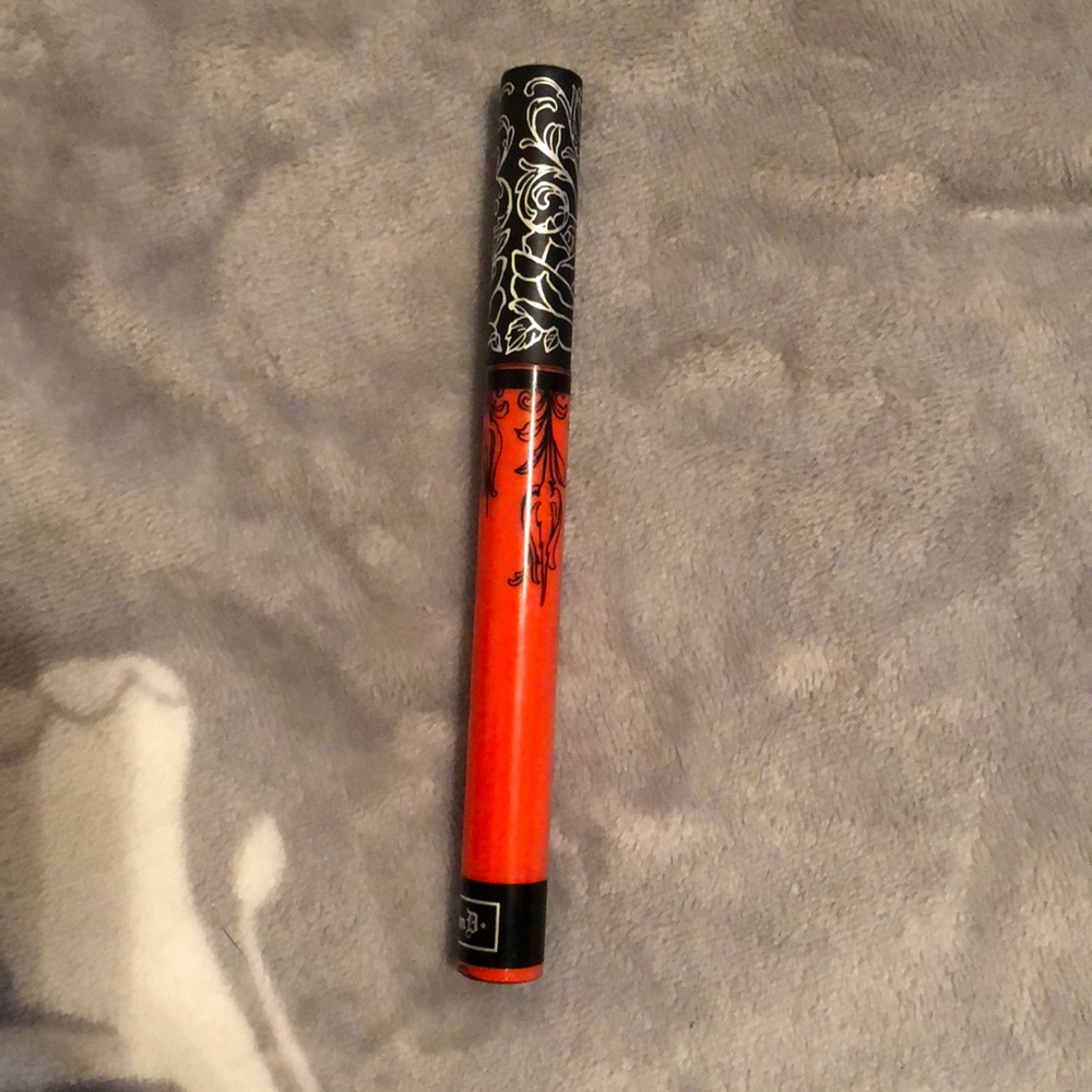 Kat Avon D lipstick in A-Go-Go